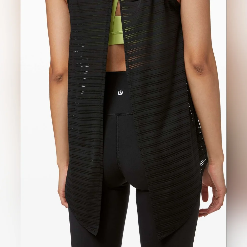Lululemon Meet Halfway Tie Back Tank Top Black Size 6 Sheer Burnout